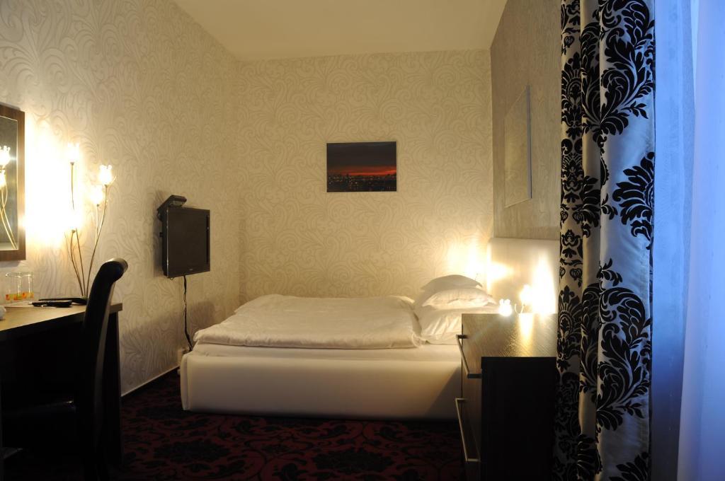 Hotel Restaurace A Amerika
